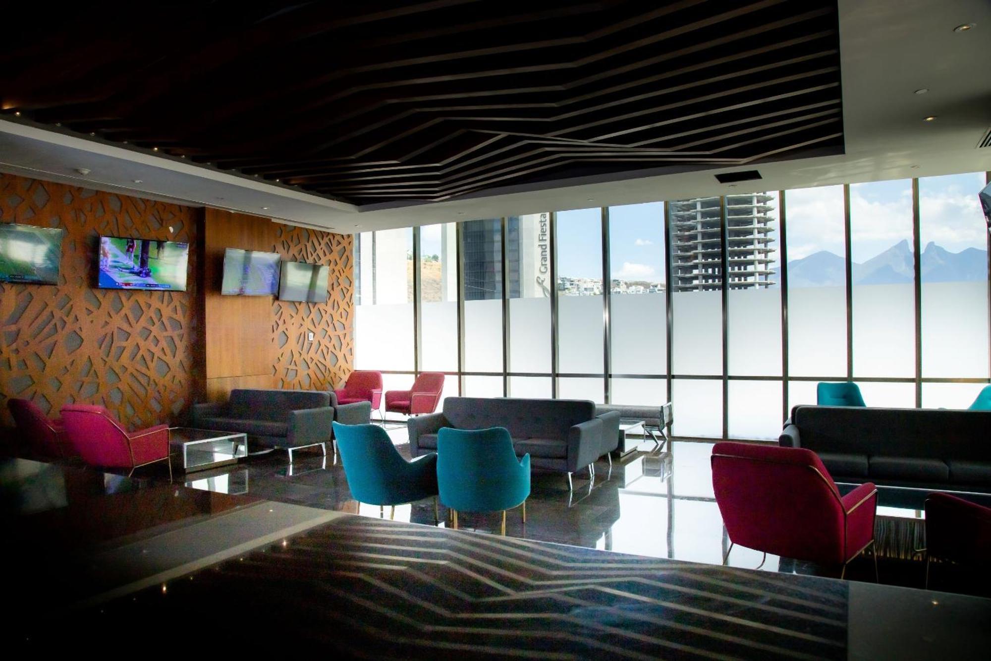Camino Real Fashion Drive Monterrey Otel San Pedro Garza Garcia Dış mekan fotoğraf The airport's VIP lounge